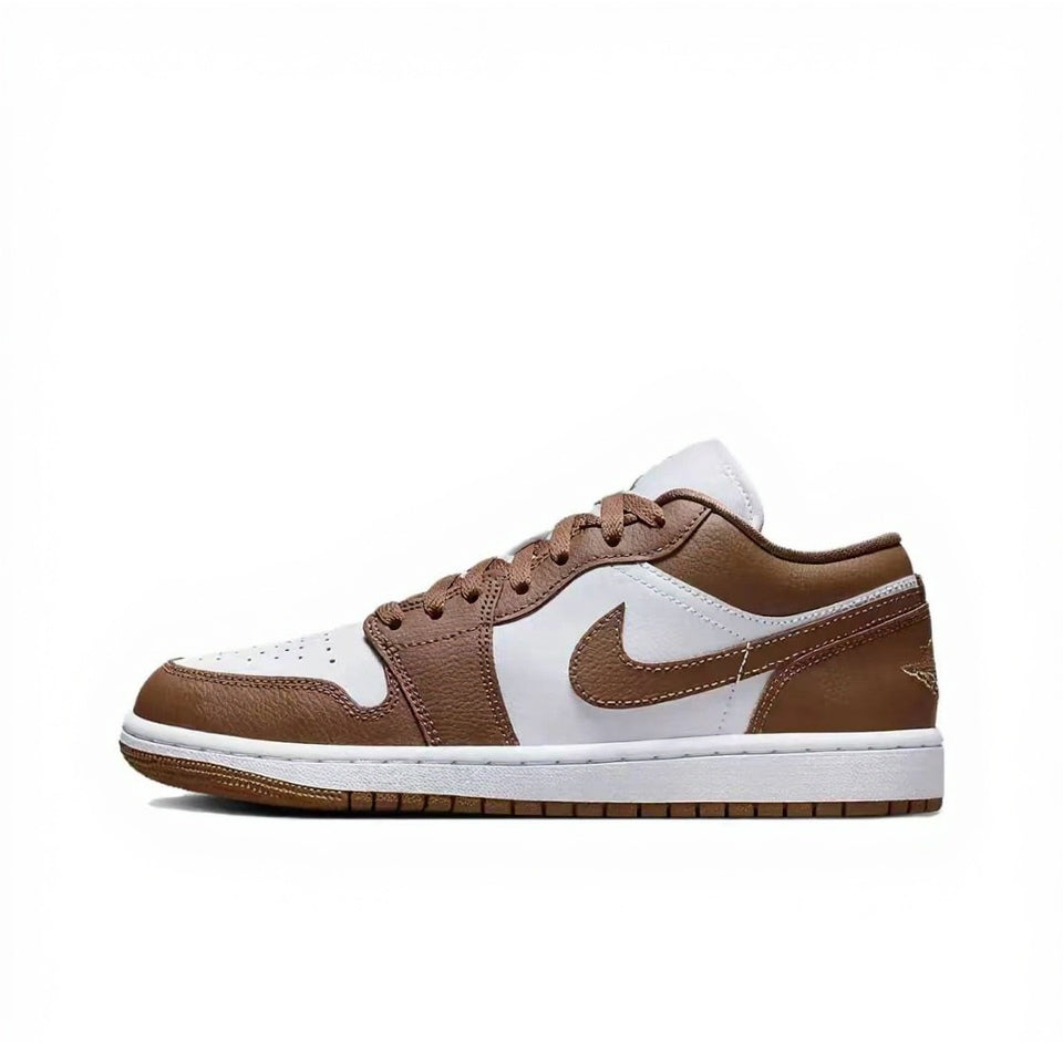 【Custom Sneakers】 Jordan Air Jordan 1 Pink Blossom Sea Ombre Dopamine Preppy Style Wear-Resistant Low-Top Retro Basketball Shoes Unisex Pink/White