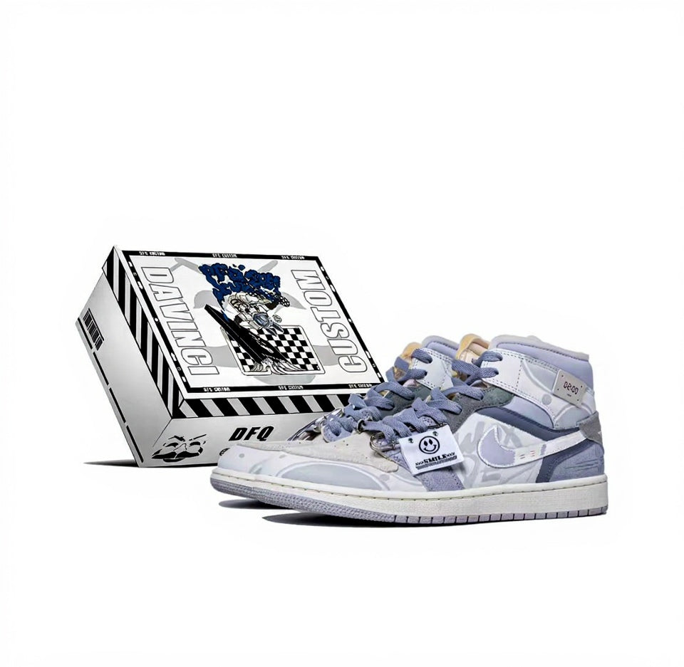 【Custom Sneakers】Jordan Air Jordan 1 Mid Leather Lavender Planet Futuristic Graffiti Special Packaging Box Minimalist Slip-Resistant Wear-Resistant High-Top Retro Basketball Shoes Men's Purple/Grey